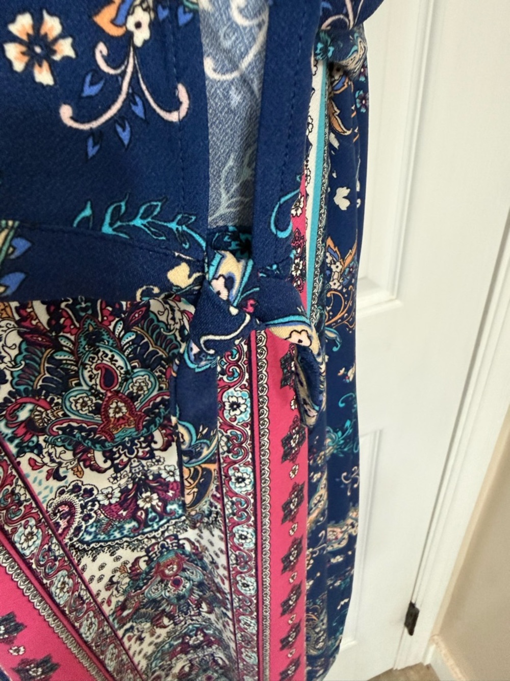Chico’s Medallion Paisley Tie Sleeve Shift Dress Size 1 (M) - Picture 8 of 15